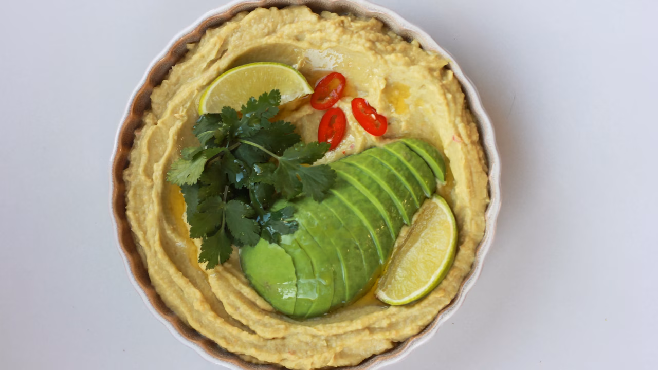 Guacahummus