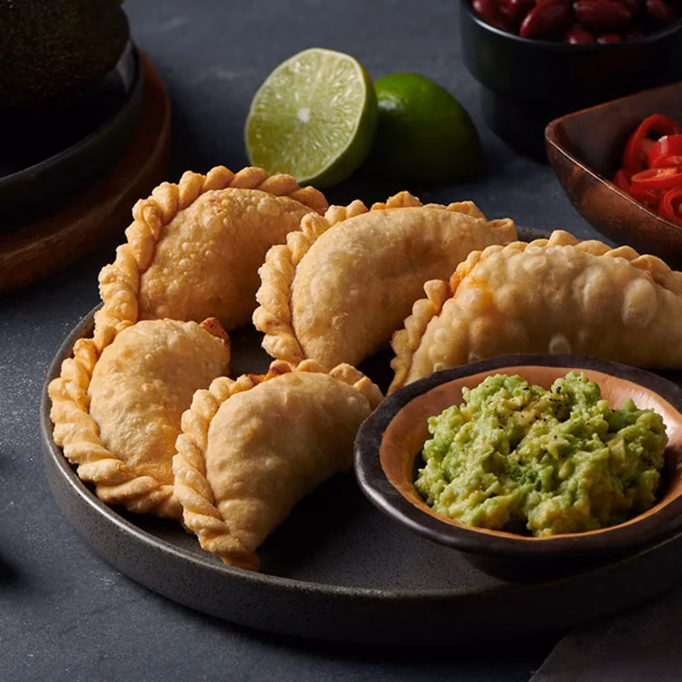 Empanadas z mielonym mięsem