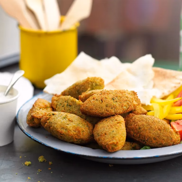 Falafel w chlebie pita