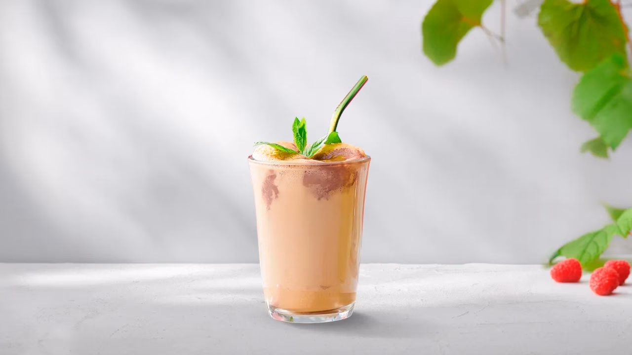 Shake kawowy z lodami czekoladowymi