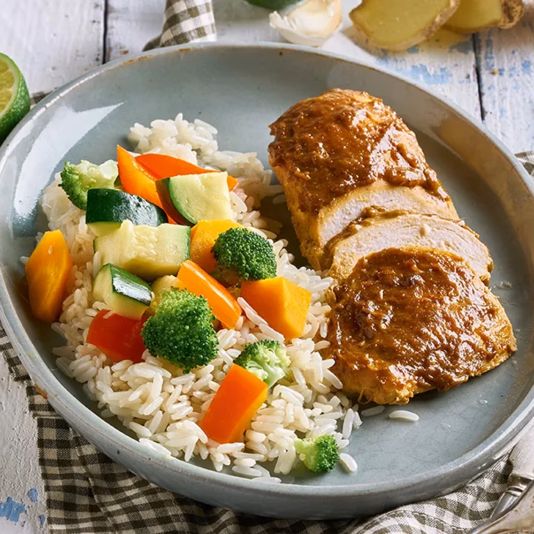 Satay — kurczak z ryżem i warzywami