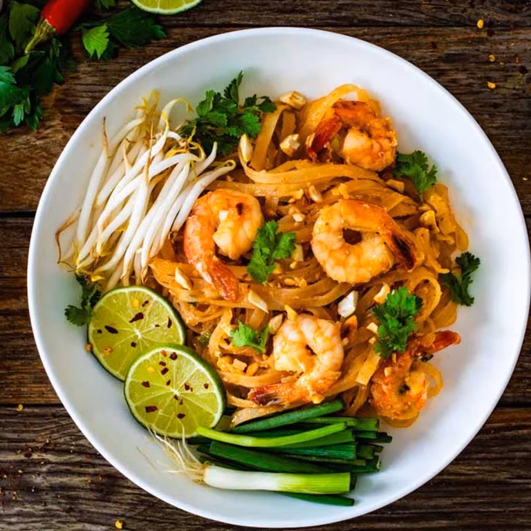 Pad thai z krewetkami