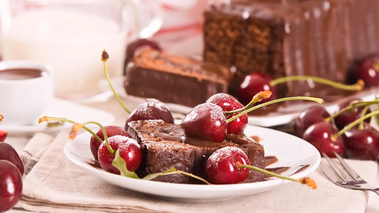 Babka czekoladowa z wiśniami