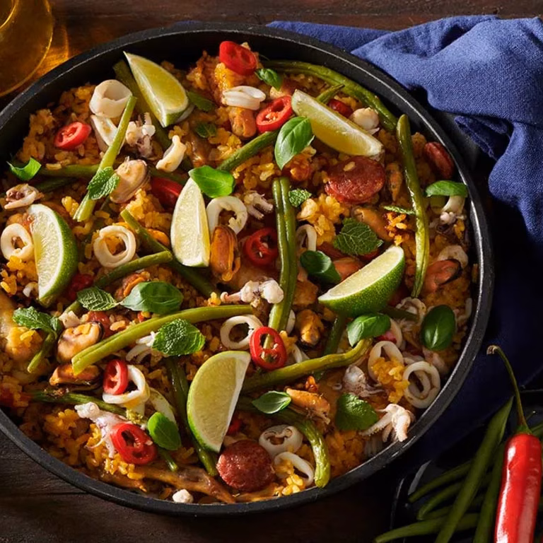 Paella z owocami morza