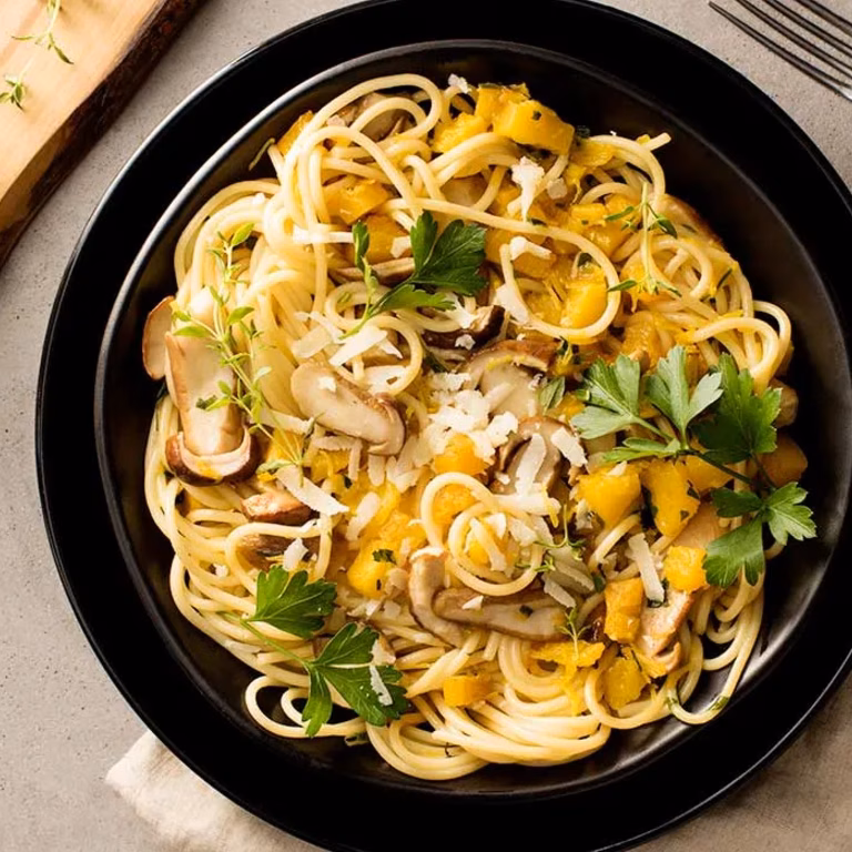 Spaghetti z dynią i borowikami