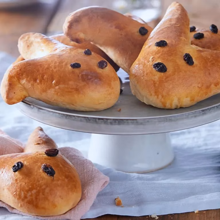 Drożdżowe zajączki na Wielkanoc