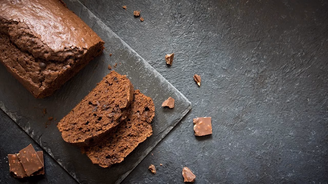 Babka z budyniem czekoladowym