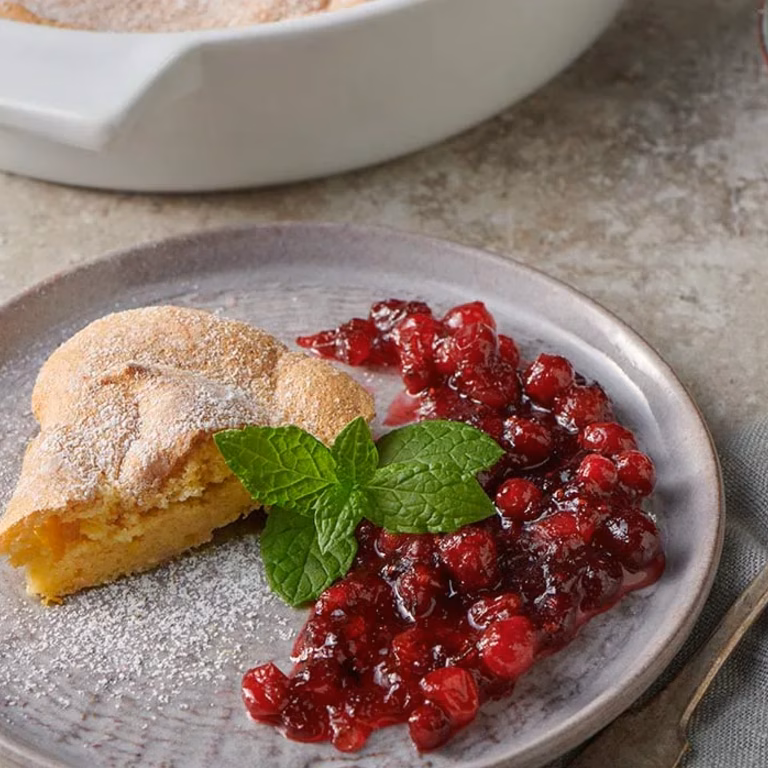 Suflet Salzburger Nockerl z konfiturą żurawinową