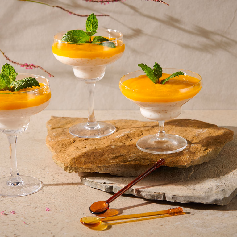 Pudding z tapioki z musem z mango