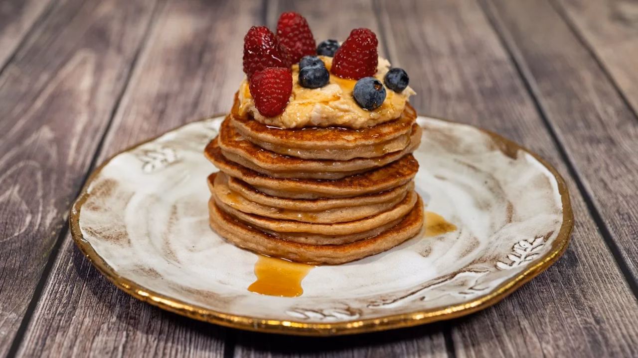 Wysokobiałkowe pancakes z serka wiejskiego