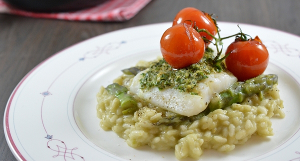 Zander auf Spargelrisotto mit glasierten Cherry-Tomaten Zander auf Spargelrisotto mit glasierten Cherry-Tomaten