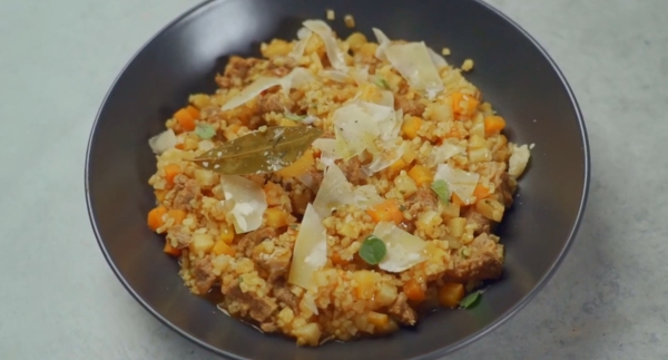 Teleći ragu s povrćem i bulgurom